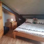 乐克洛斯德赛尼斯旅馆 住宿加早餐酒店 4*